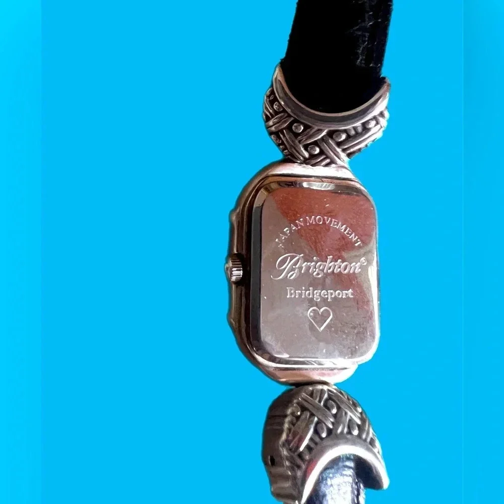 Brighton Bridgeport Woman's Quartz Watch Right Handed Leather Band New Battery.